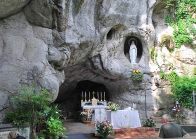 chiampo-la-grotta-di-lourdes