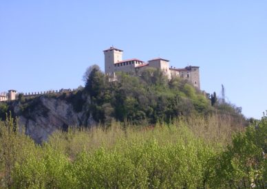 10-angera-castello