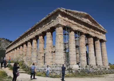 IMG_140405-Segesta Tempio